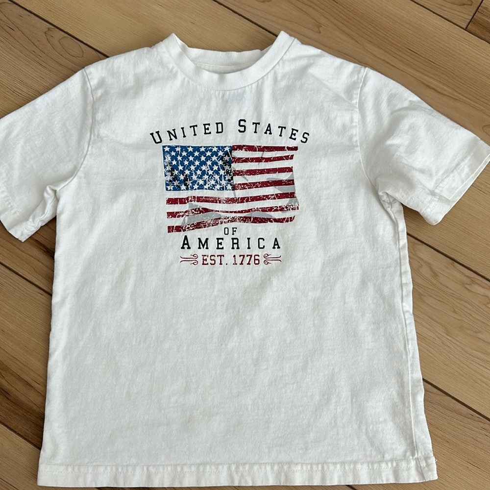 Target kids short sleeve t-shirt size 6/7